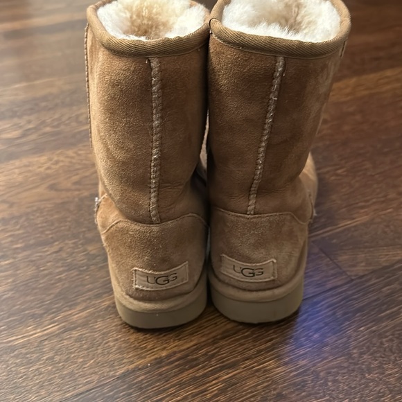 UGG Women's Classic Short Suede and Shearling - Picture 6 of 8